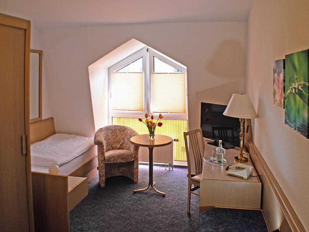 Hotel Fuerstenberg Eisenhüttenstadt Quarto foto